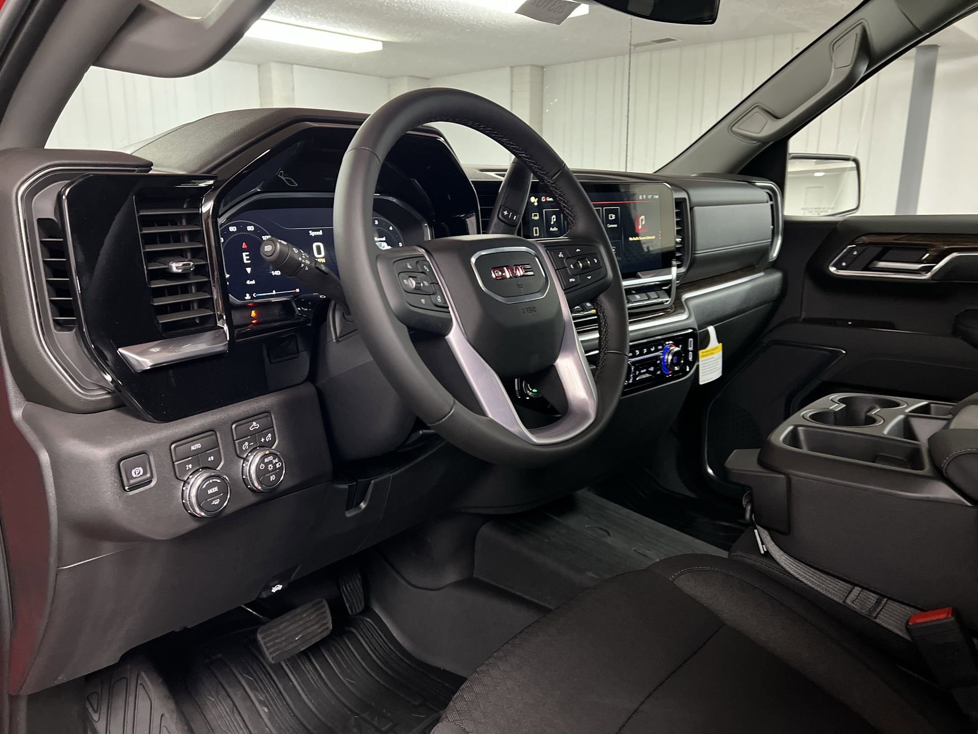 New 2026 GMC Sierra 1500 Elevation w/ Elevation Select Package AWD/4WD image 45