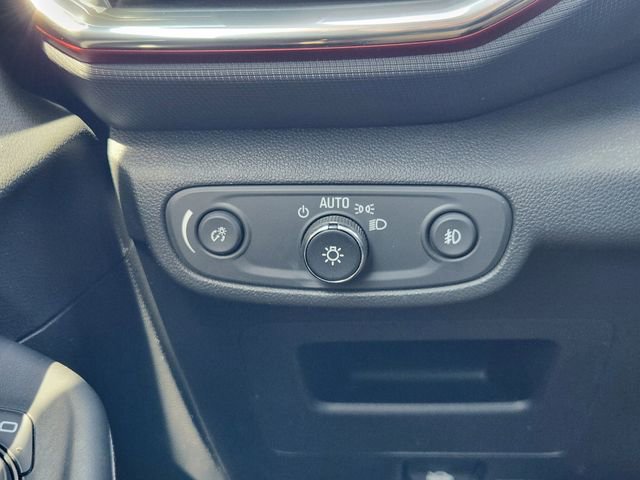 Used 2021 Chevrolet TrailBlazer RS w/ Convenience Package image 23