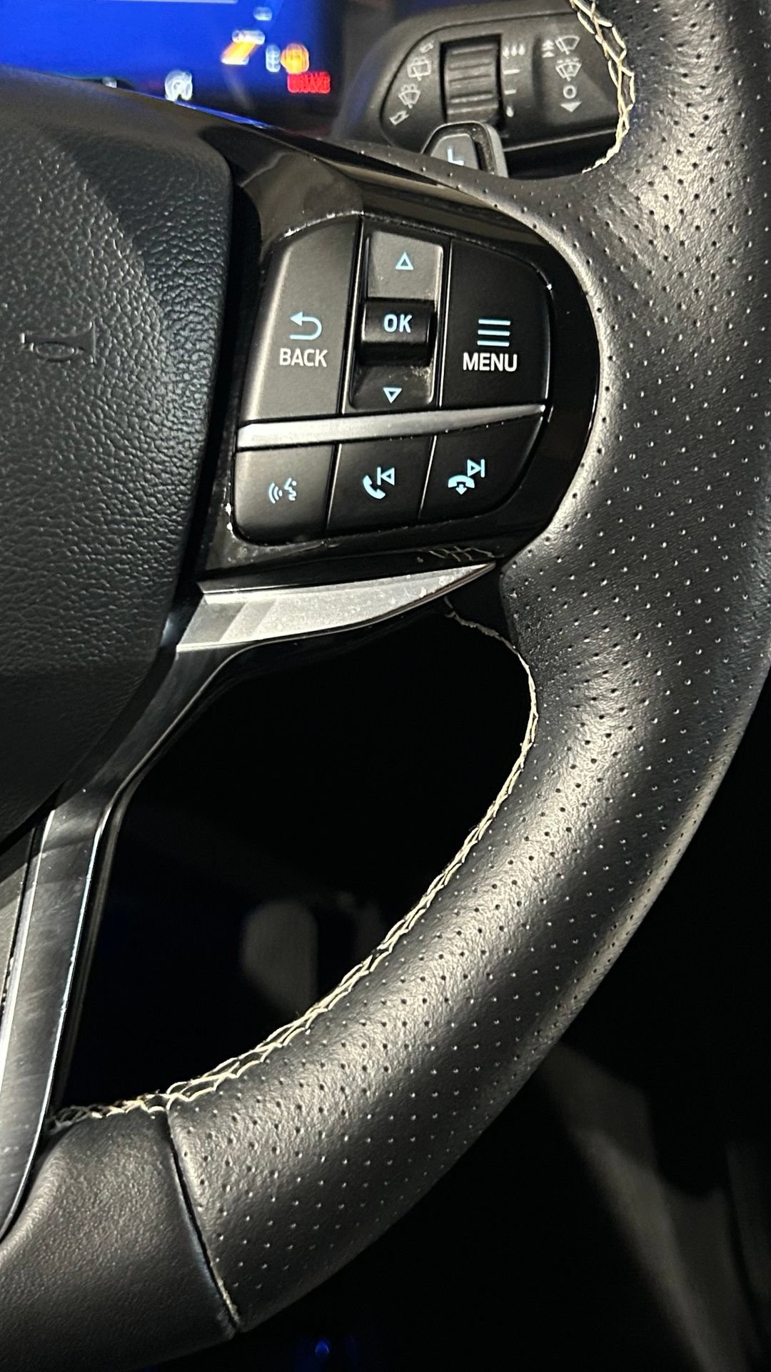 Used 2023 Ford Explorer ST w/ Equipment Group 401A AWD/4WD image 88