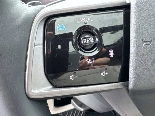 Certified 2025 Nissan Murano SL AWD/4WD image 35
