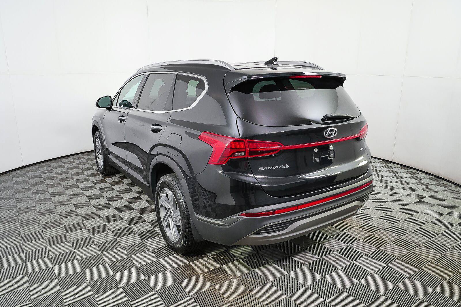 Used 2023 Hyundai Santa Fe SEL AWD/4WD image 23