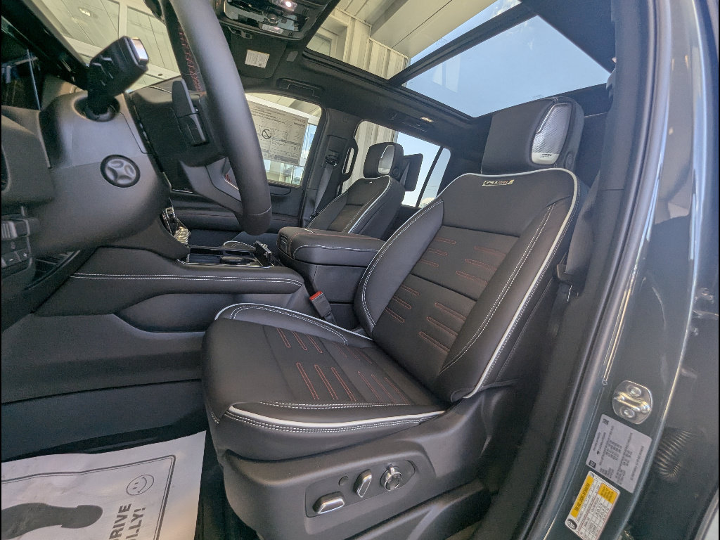 New 2026 GMC Yukon XL AT4 Ultimate w/ LPO, Floor Liner Package AWD/4WD image 13