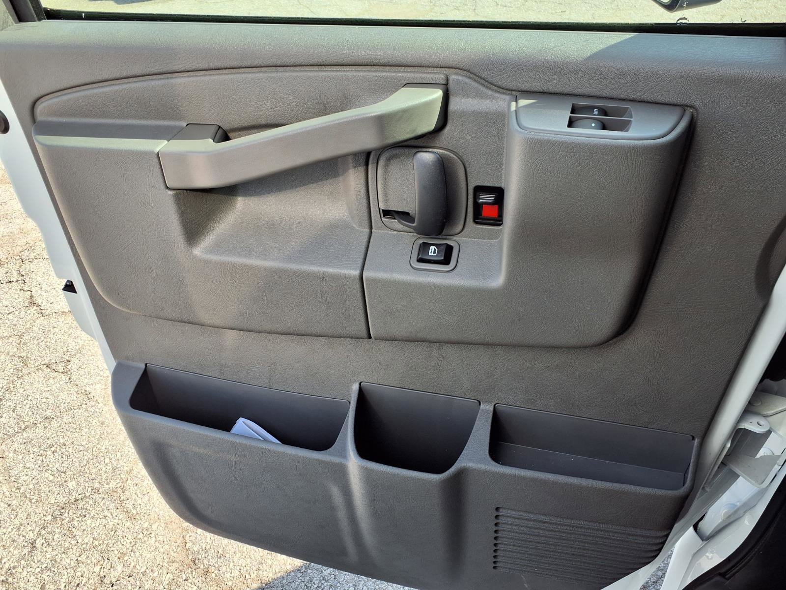 New 2026 GMC Savana 4500 w/ Power Convenience Package RWD image 16