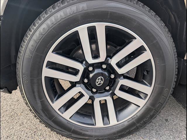 Used 2023 Toyota 4Runner Limited image 20