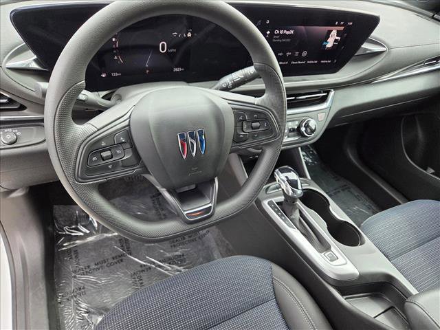 Used 2026 Buick Envista Preferred w/ Advanced Safety Package image 10