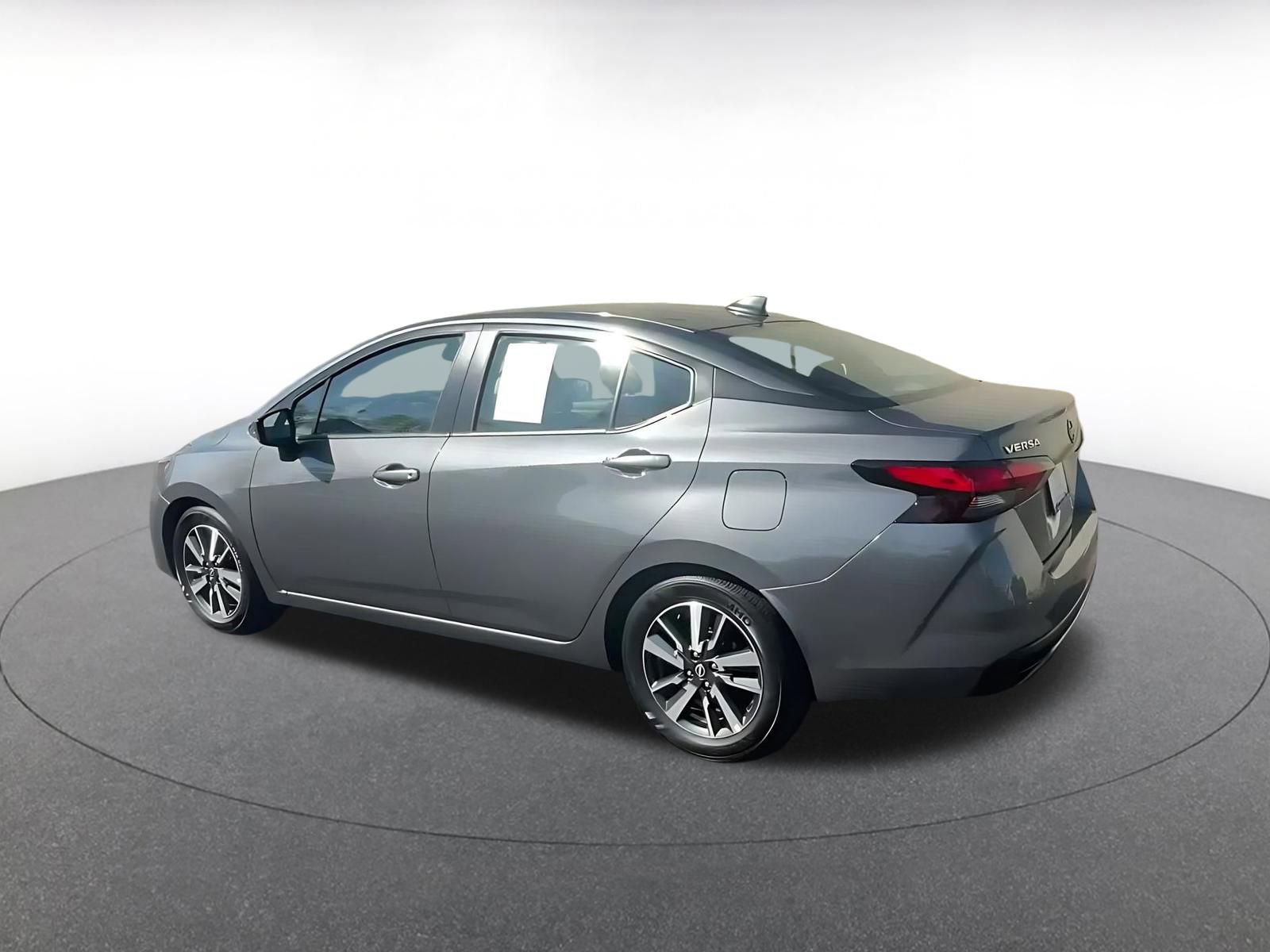 Used 2025 Nissan Versa SV image 10