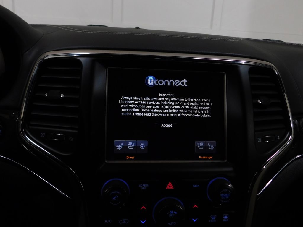 Used 2017 Jeep Grand Cherokee Overland AWD/4WD image 52