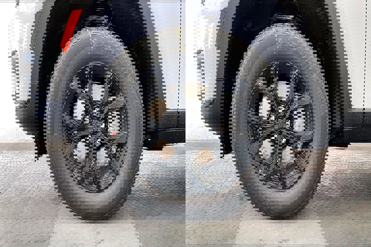 New 2025 Jeep Grand Cherokee L Altitude image 14