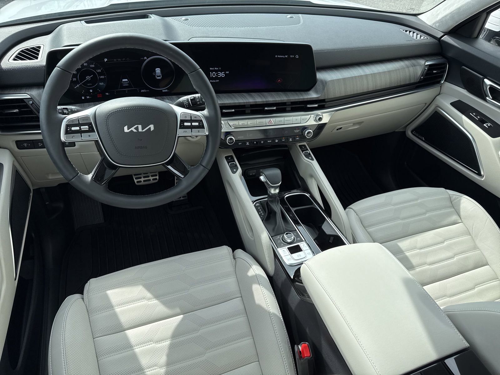 Used 2025 Kia Telluride SX Prestige image 21