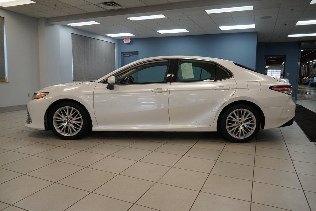 Used 2020 Toyota Camry XLE w/ Navigation Package image 2