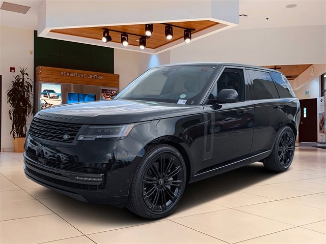 New 2025 Land Rover Range Rover SE