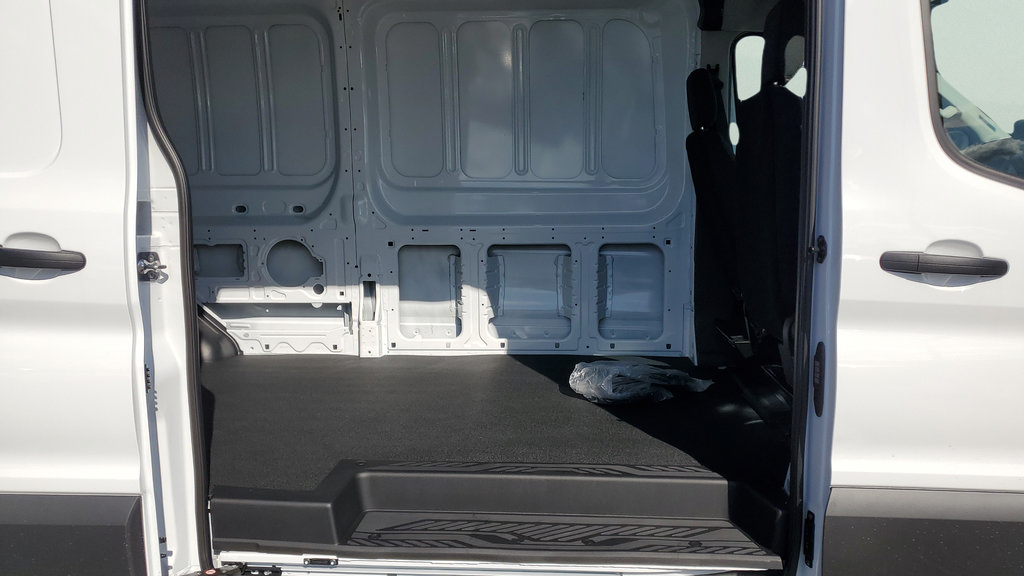 New 2026 Ford Transit 250 148 Medium Roof RWD image 12
