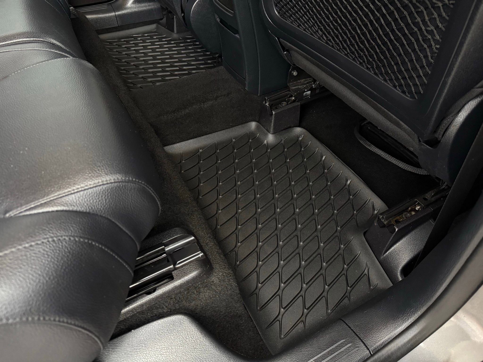 Used 2020 Mercedes-Benz GLB 250 4MATIC image 32