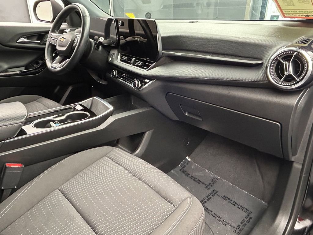 Used 2025 Chevrolet Equinox LT w/ Safety and Technology Package FWD image 52