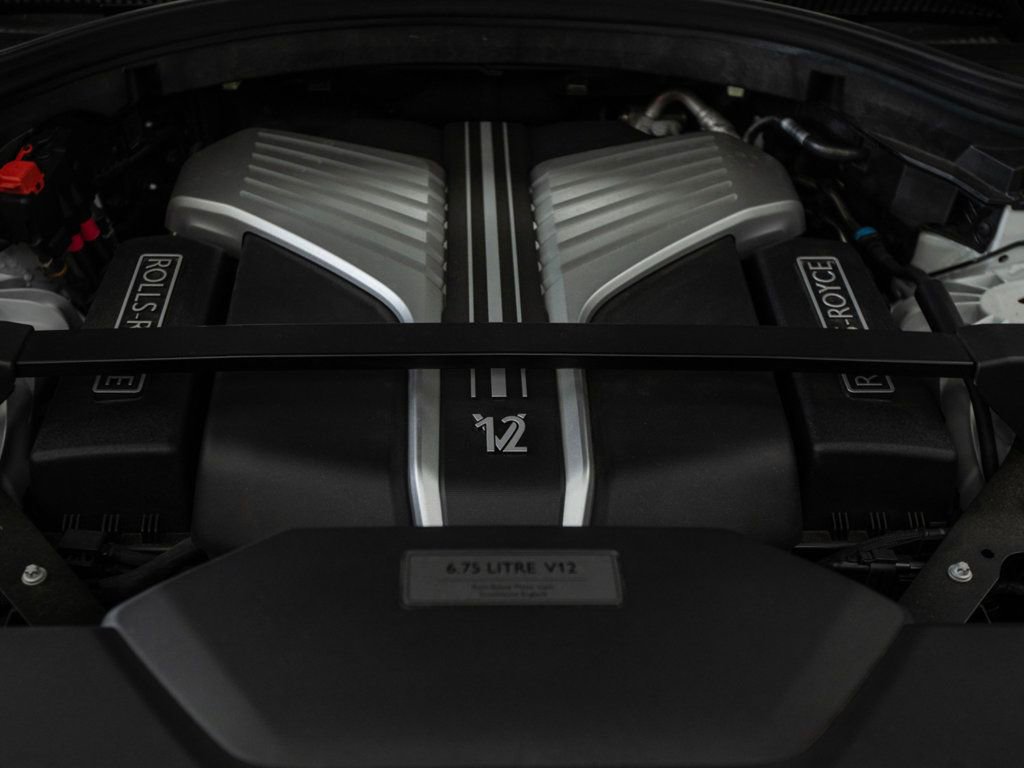 Used 2022 Rolls-Royce Cullinan w/ Cullinan Package image 6
