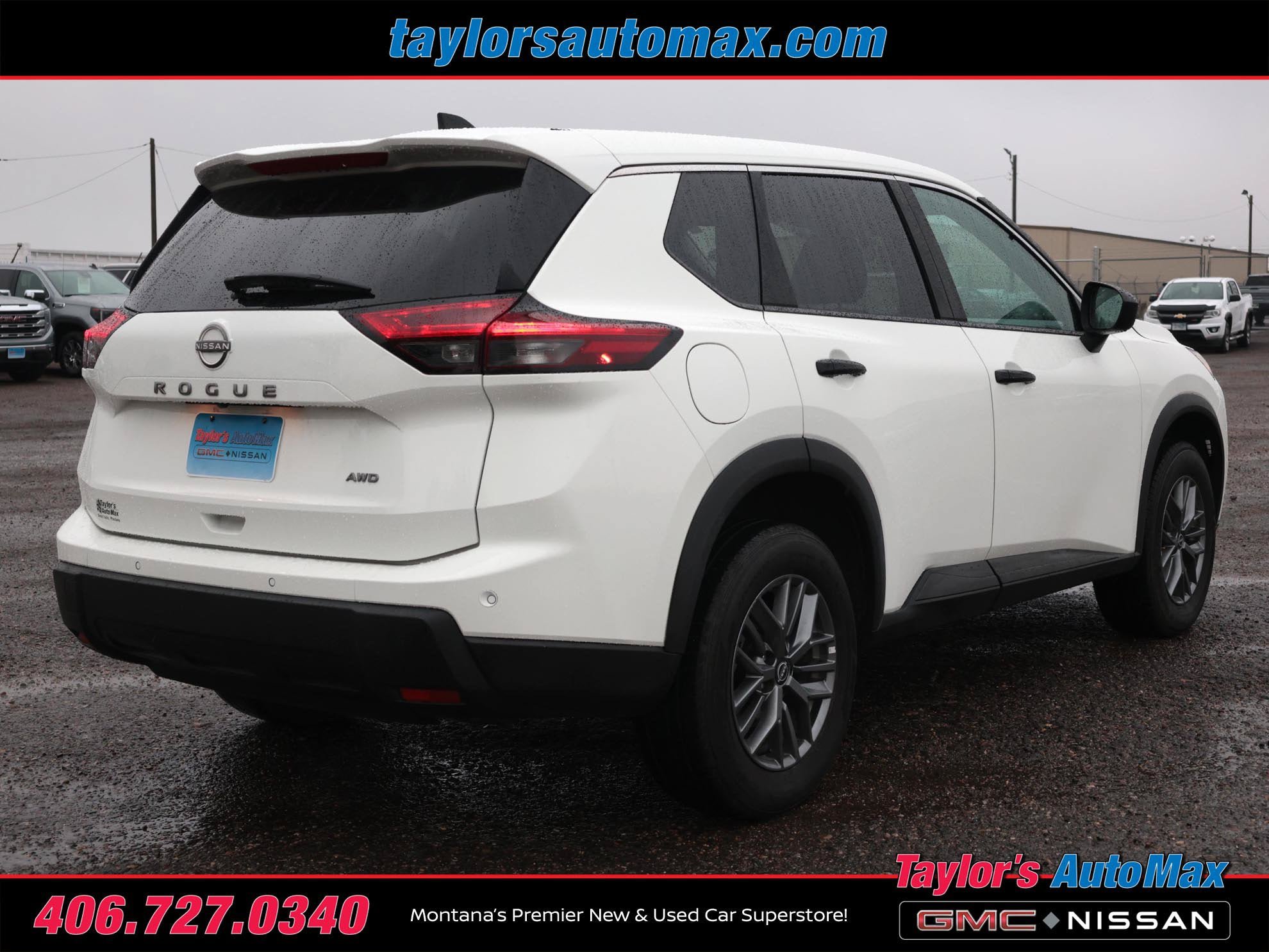 Used 2024 Nissan Rogue S AWD/4WD image 4