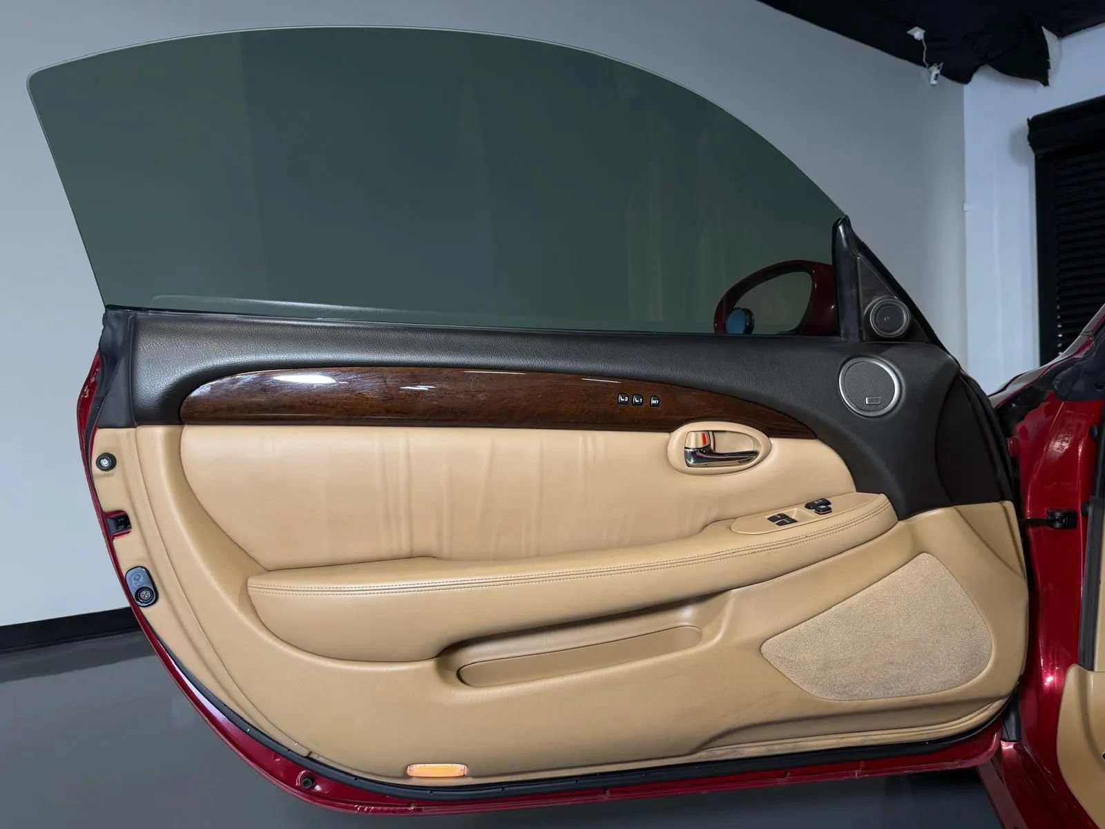 Used 2007 Lexus SC 430 Convertible RWD image 19