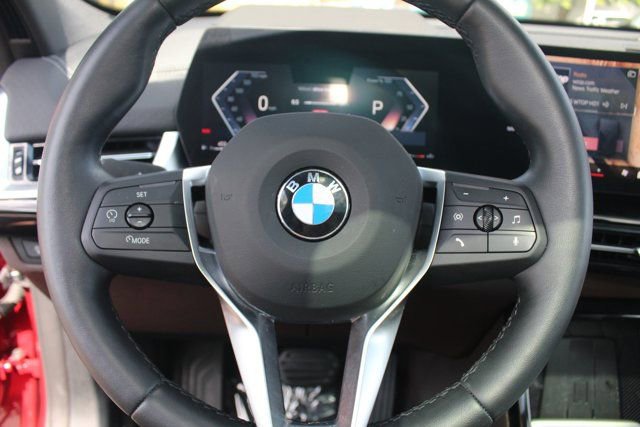 Used 2025 BMW X2 xDrive28i w/ Premium Package image 17