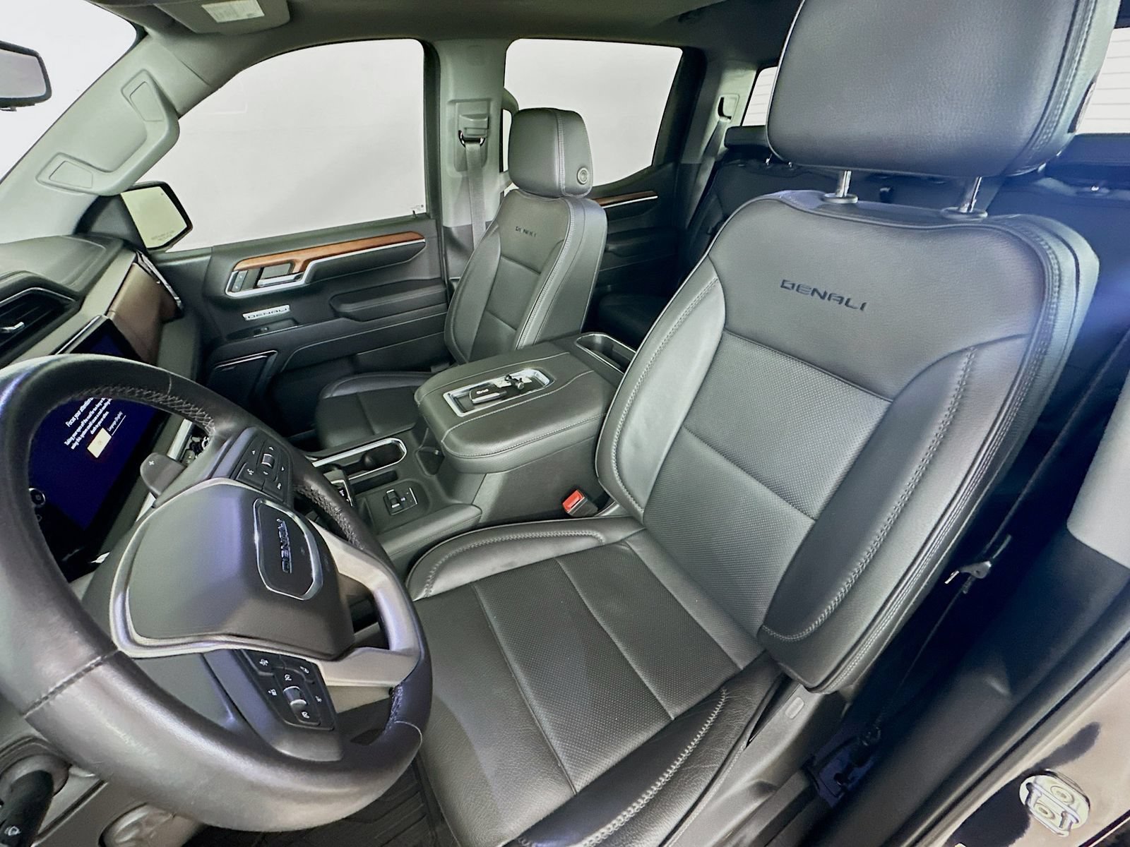 Used 2022 GMC Sierra 1500 Denali w/ Technology Package AWD/4WD image 33