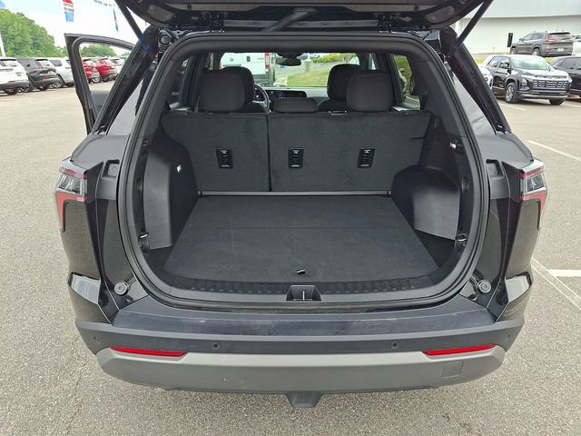 Used 2026 Chevrolet Equinox LT FWD image 29