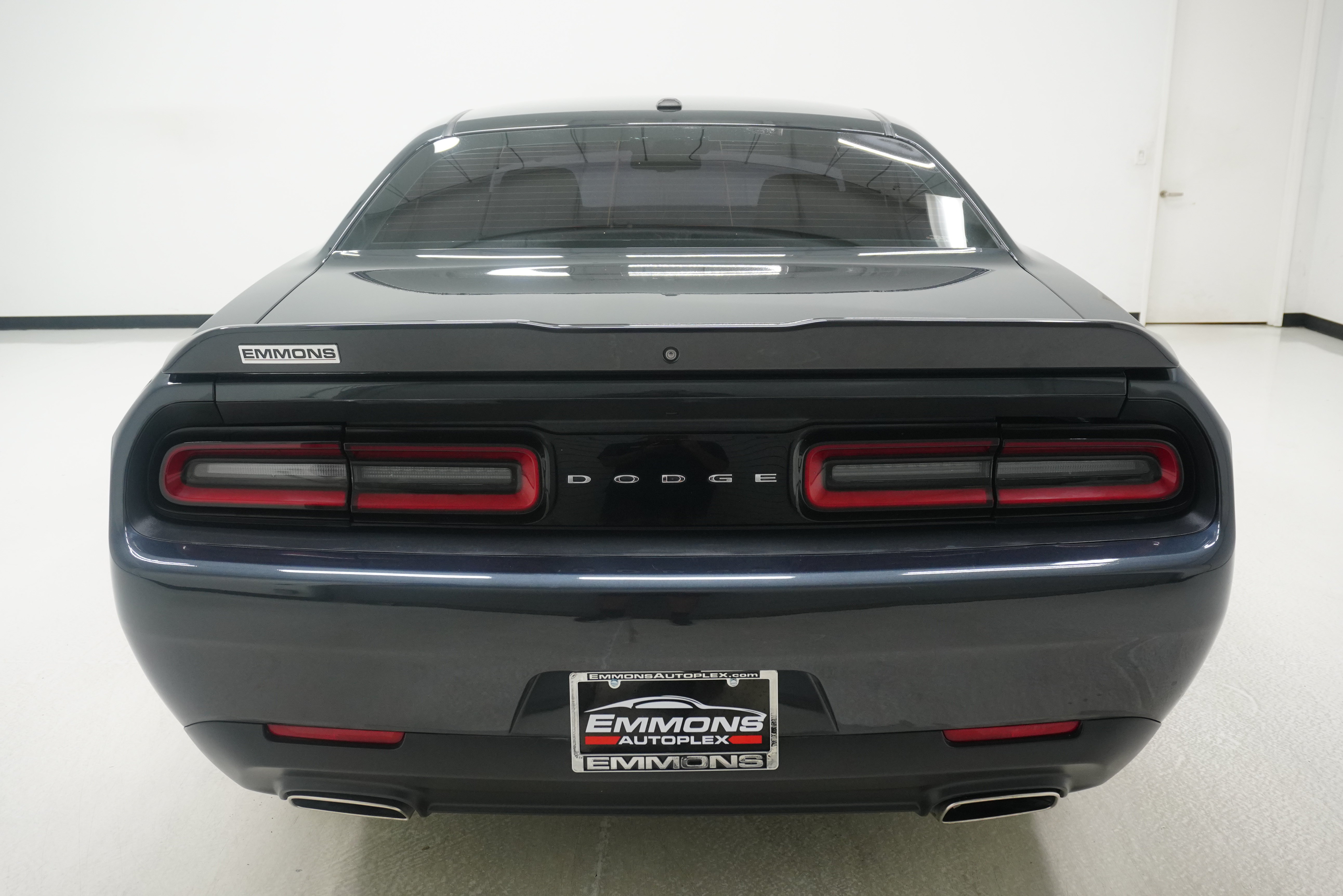 Used 2019 Dodge Challenger SXT RWD image 5