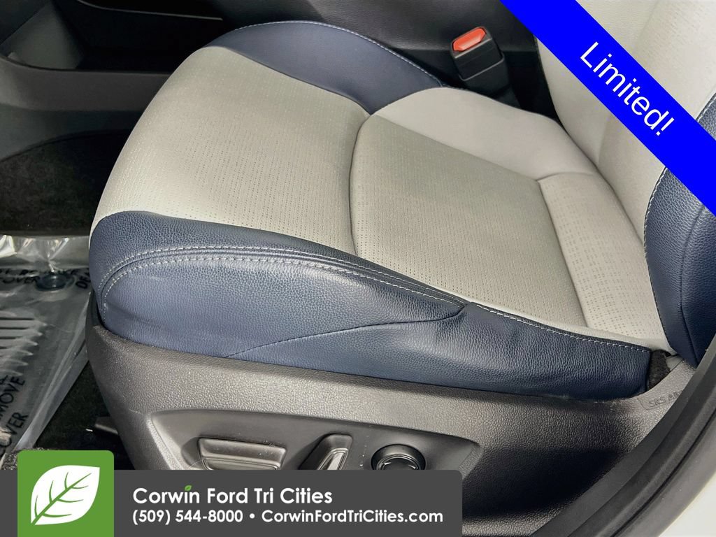 Used 2024 Subaru Solterra AWD/4WD image 24