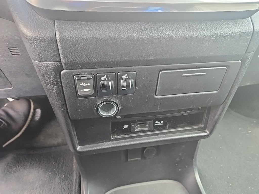 Used 2015 Toyota Sienna Limited Premium FWD image 15