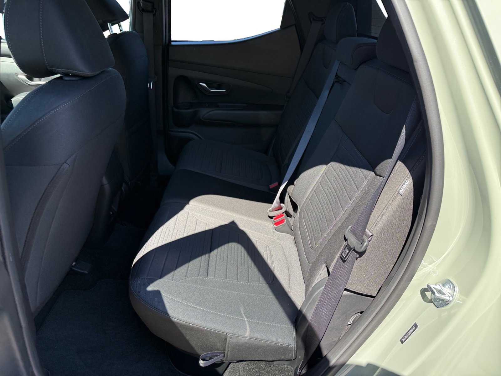 Used 2025 Hyundai Santa Cruz SE image 16