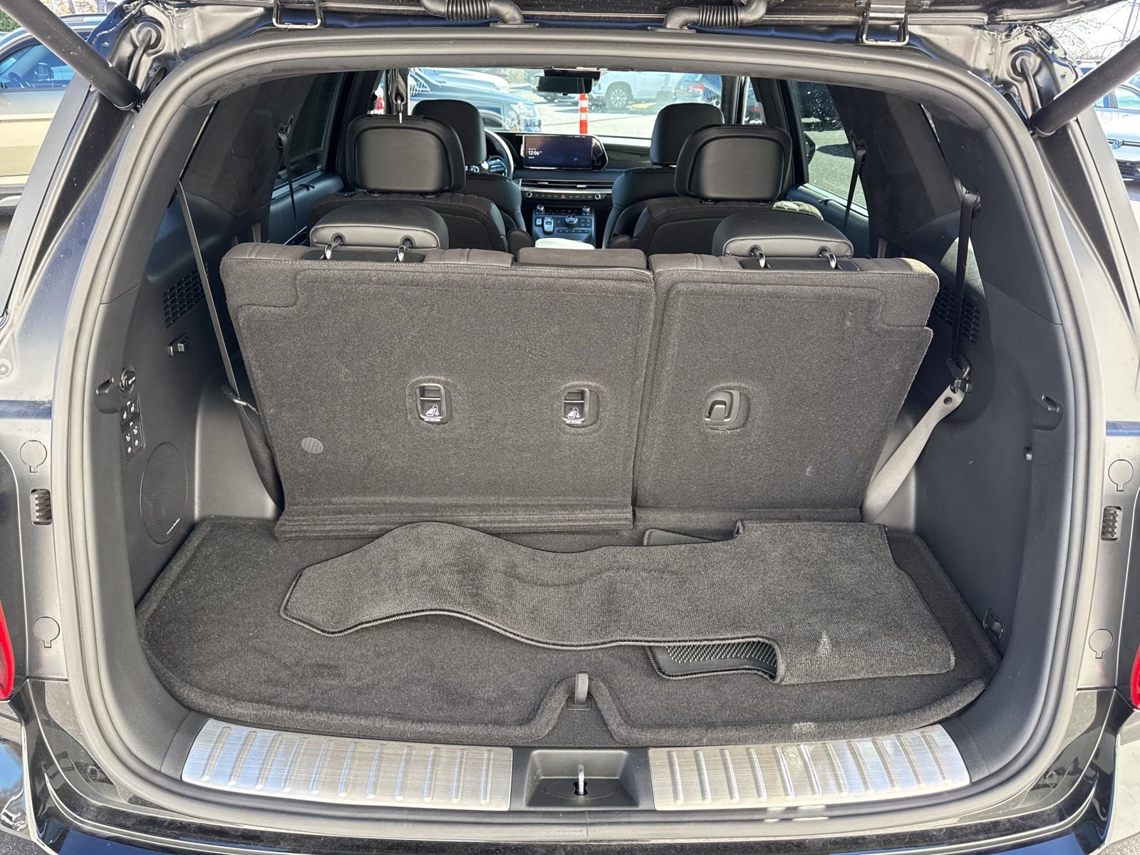 Used 2025 Hyundai Palisade Calligraphy image 11