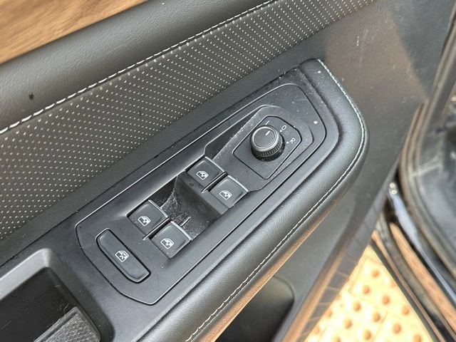 Used 2024 Volkswagen Atlas SE image 11