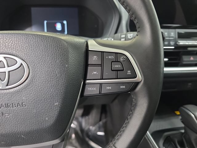 Certified 2025 Toyota Grand Highlander AWD image 18