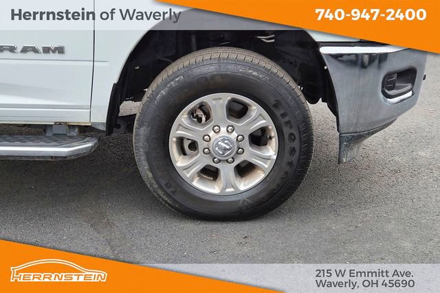 Used 2024 RAM 3500 Big Horn AWD/4WD image 28