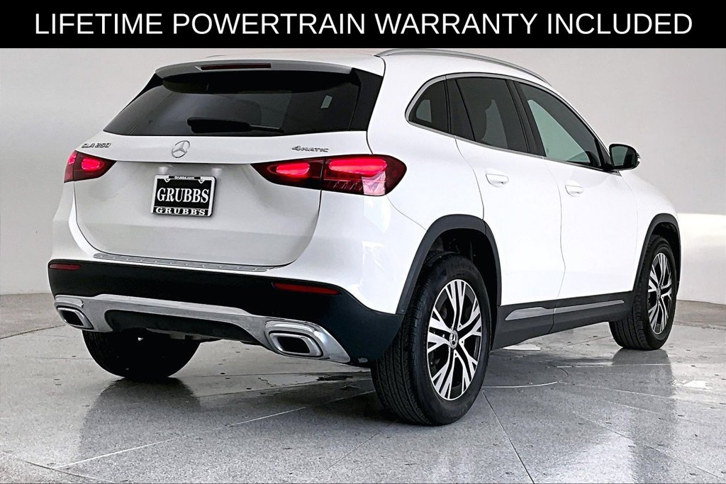 Used 2025 Mercedes-Benz GLA 250 4MATIC image 2