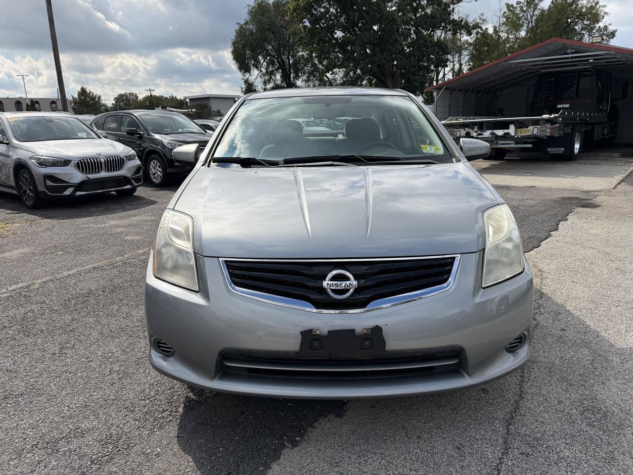 Used 2011 Nissan Sentra 2.0 FWD image 2
