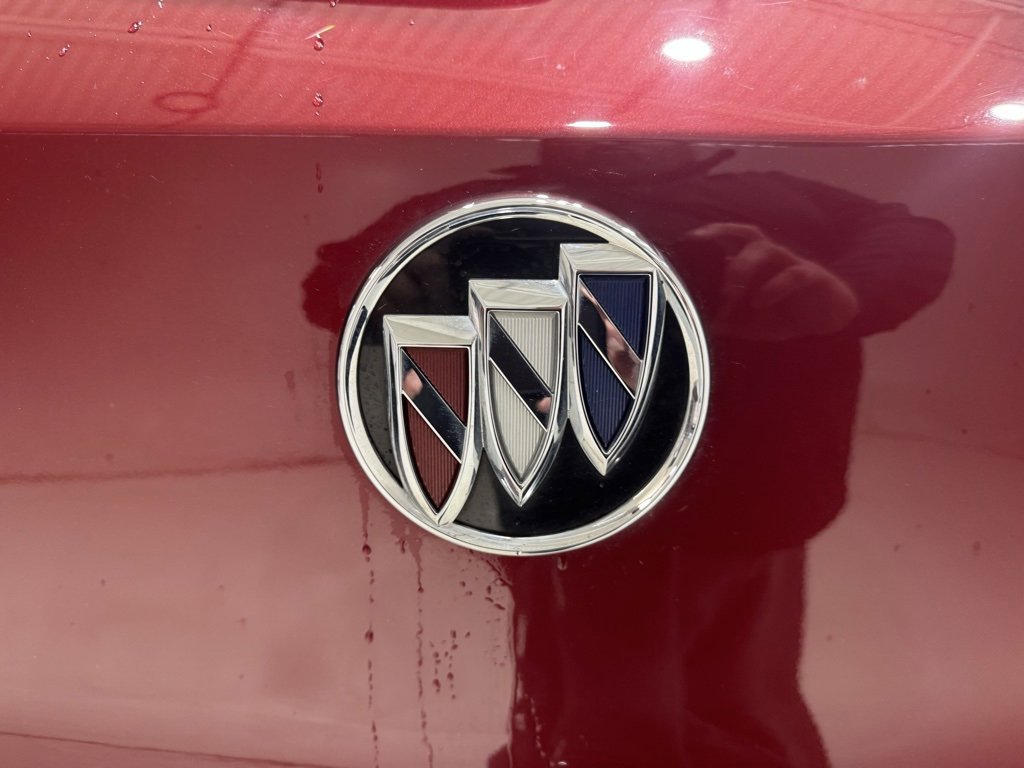 Used 2020 Buick Encore GX Essence image 30