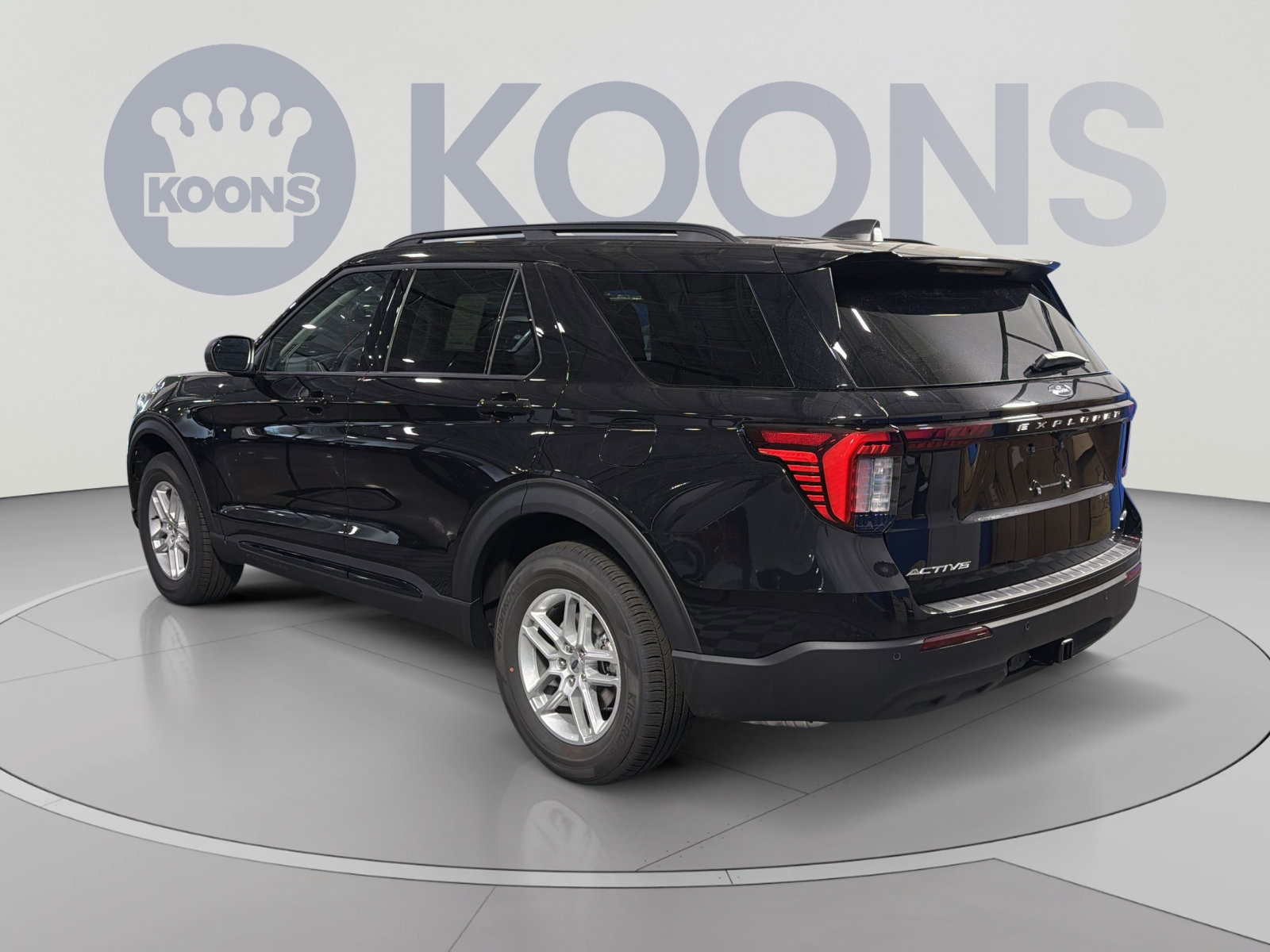 New 2026 Ford Explorer Active AWD/4WD image 4