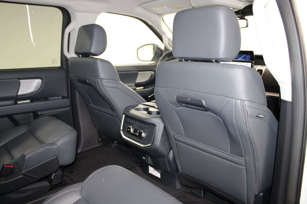 New 2026 Ford Expedition Active RWD image 33