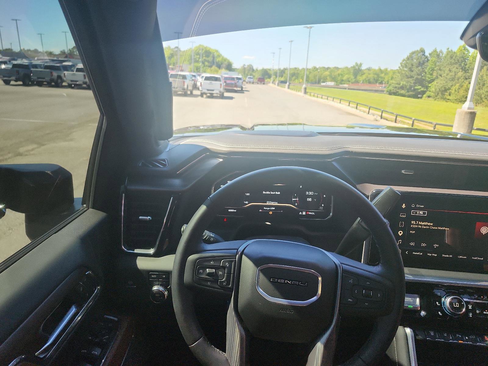 Used 2025 GMC Sierra 2500 Denali Ultimate AWD/4WD image 15