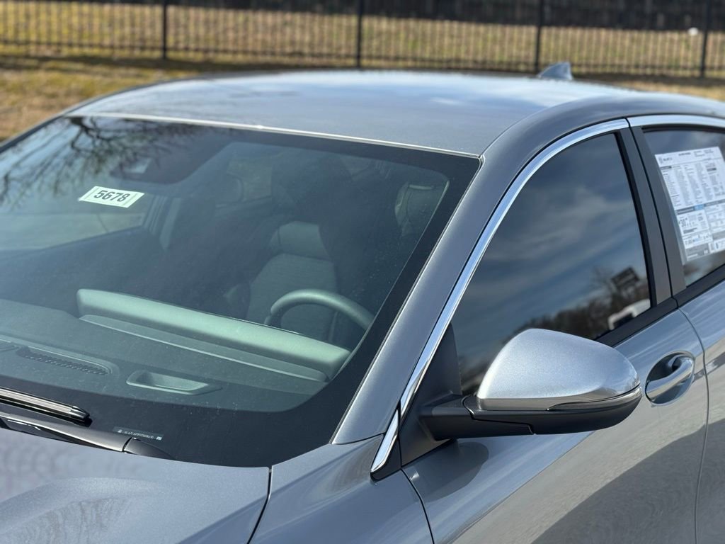 New 2026 Buick Envista Preferred w/ Advanced Safety Package image 9