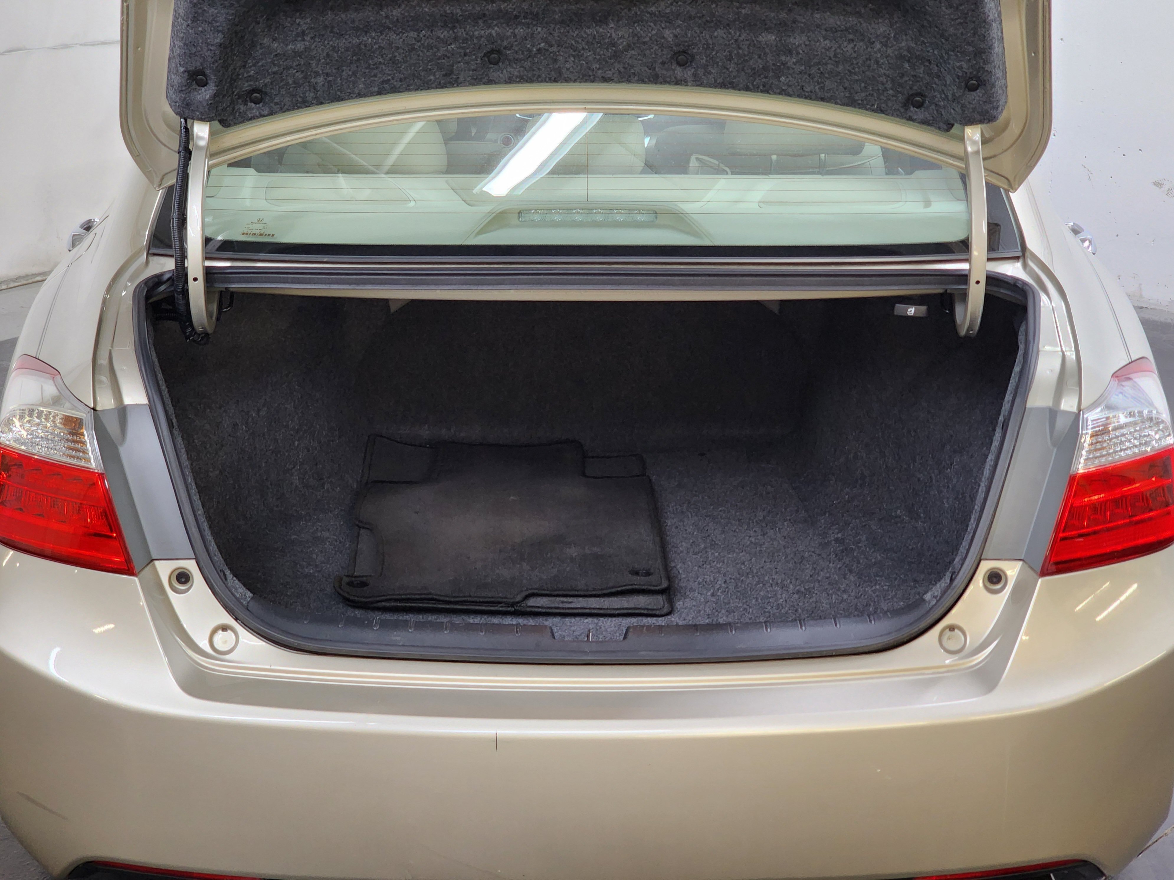Used 2015 Honda Accord EX-L image 8