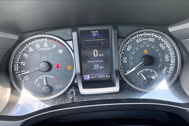 Used 2018 Toyota Tacoma TRD Off-Road w/ Technology Package AWD/4WD image 26