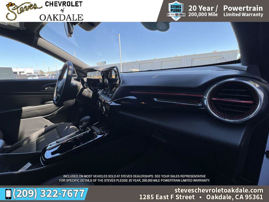 Certified 2026 Chevrolet Trax RS w/ Sunroof Package FWD image 31