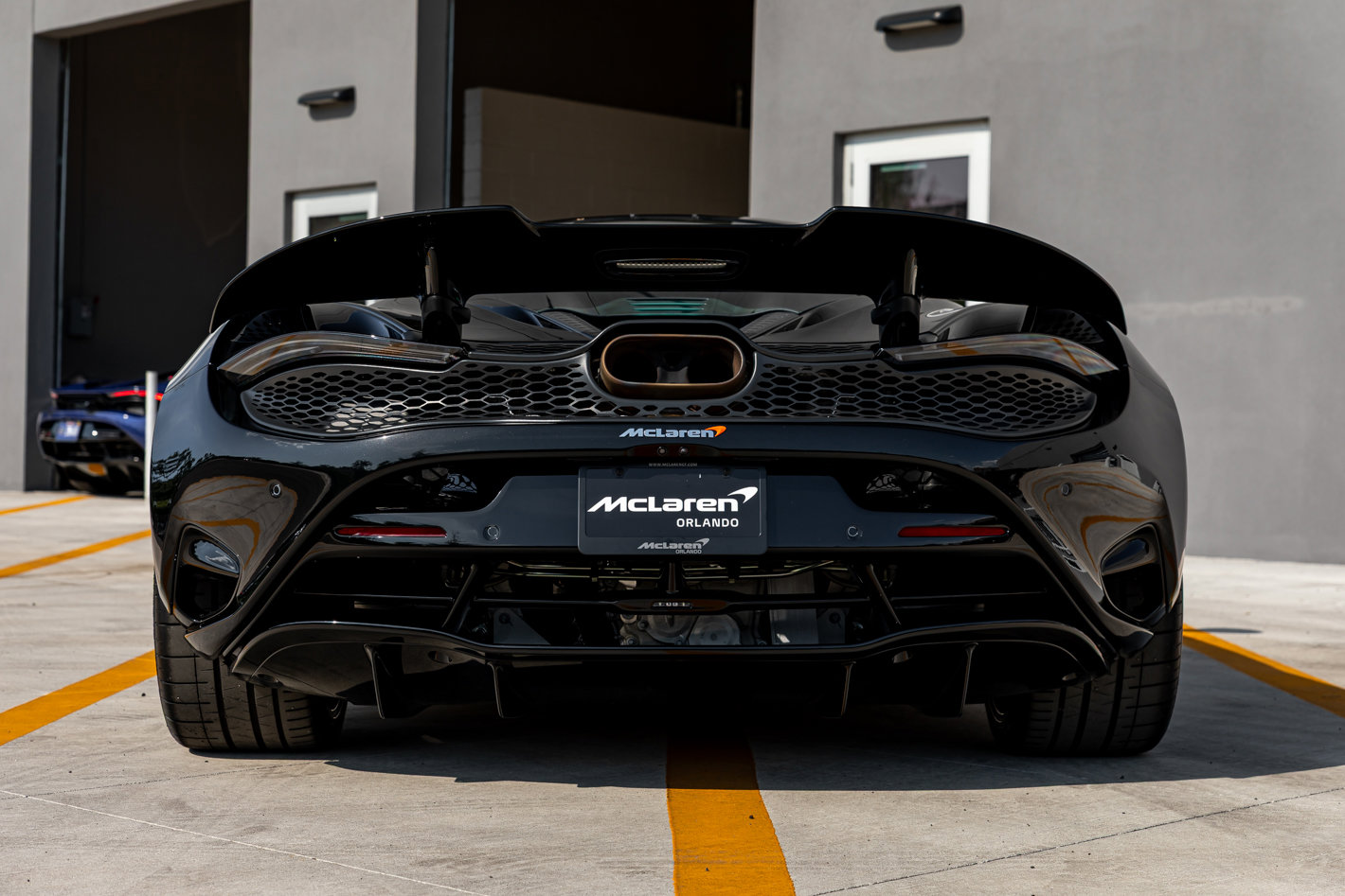 Used 2024 McLaren 750S image 23