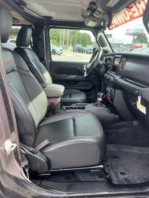 Used 2023 Jeep Gladiator Mojave w/ Cold Weather Group AWD/4WD image 17