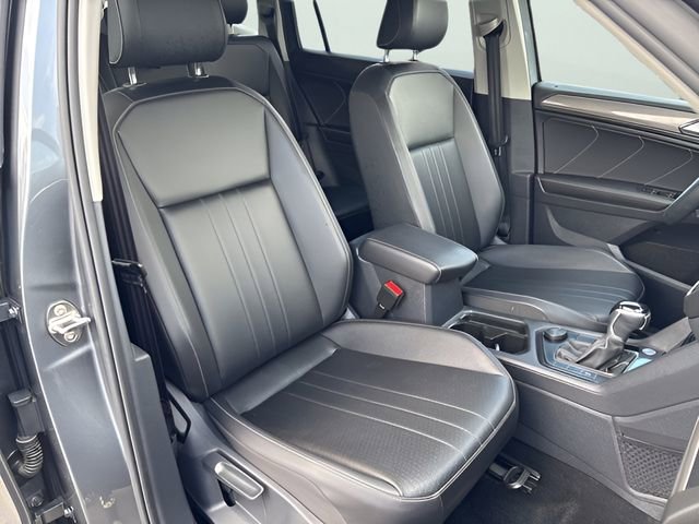 Used 2022 Volkswagen Tiguan SE image 15