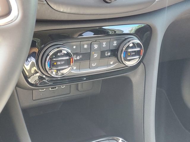 Used 2023 Buick Encore GX Select w/ Sport Touring Package FWD image 25