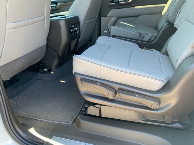 New 2026 GMC Yukon XL Elevation w/ Elevation Premium Package AWD/4WD image 15