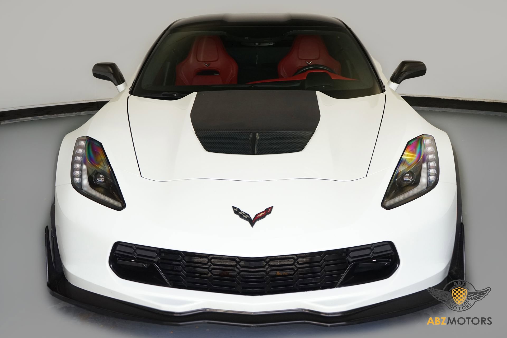 Used 2015 Chevrolet Corvette Z06 w/ 3LZ Preferred Equipment Group RWD image 2