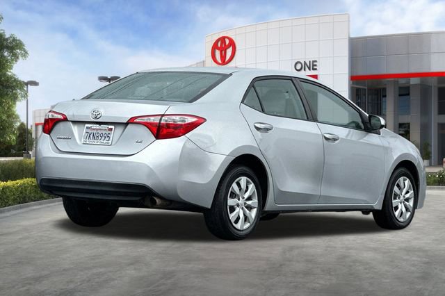 Used 2015 Toyota Corolla LE image 4