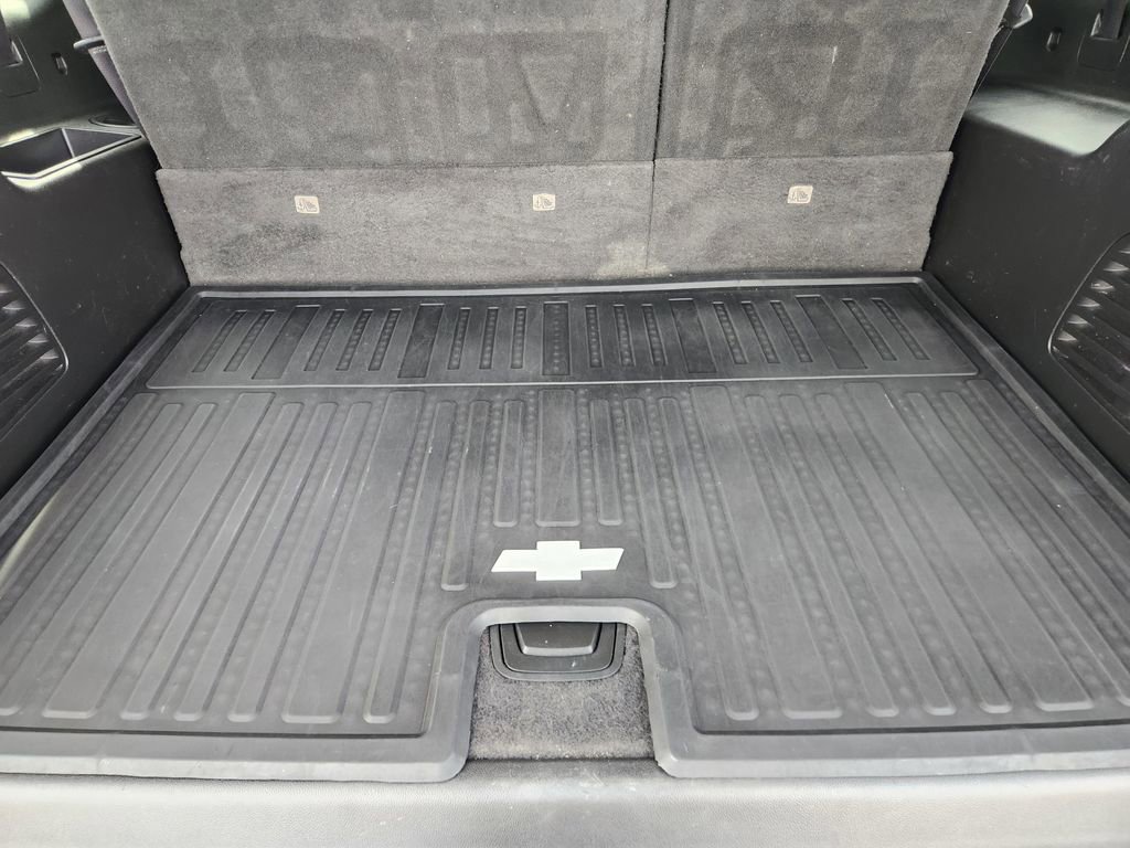 Used 2019 Chevrolet Suburban Premier image 38